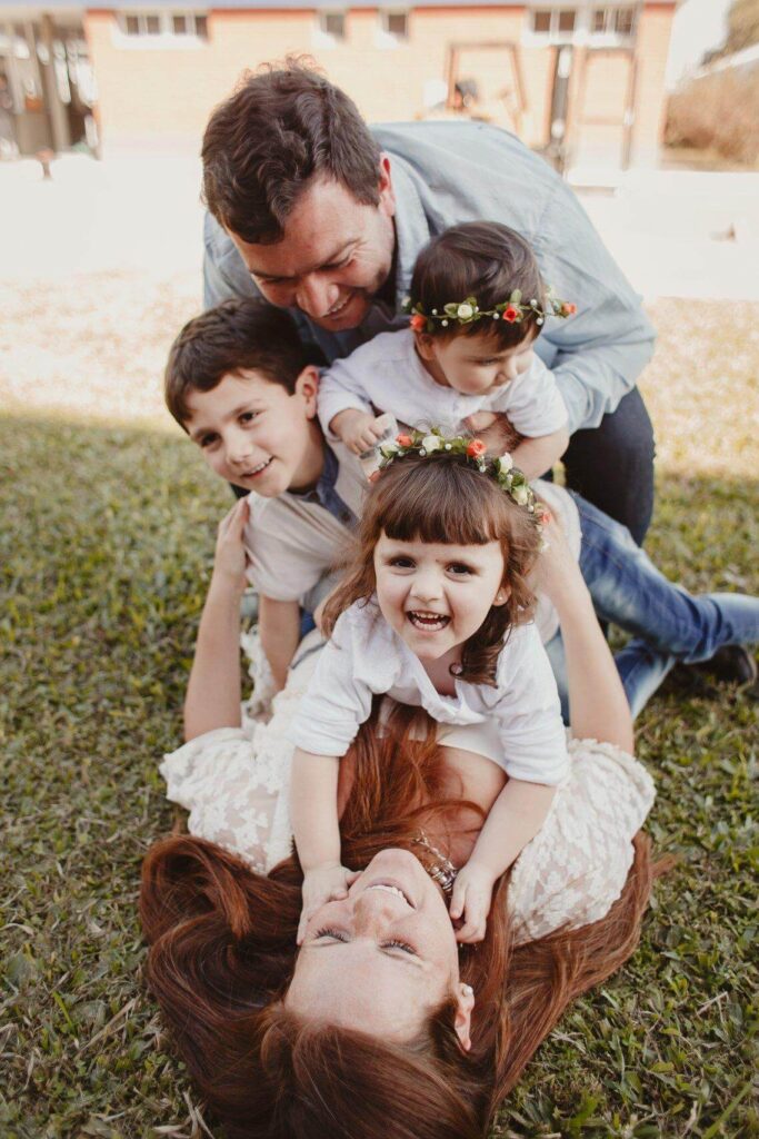 Fotografía con Alma: Ideas Mágicas para Sesiones con Niños en tu Boda